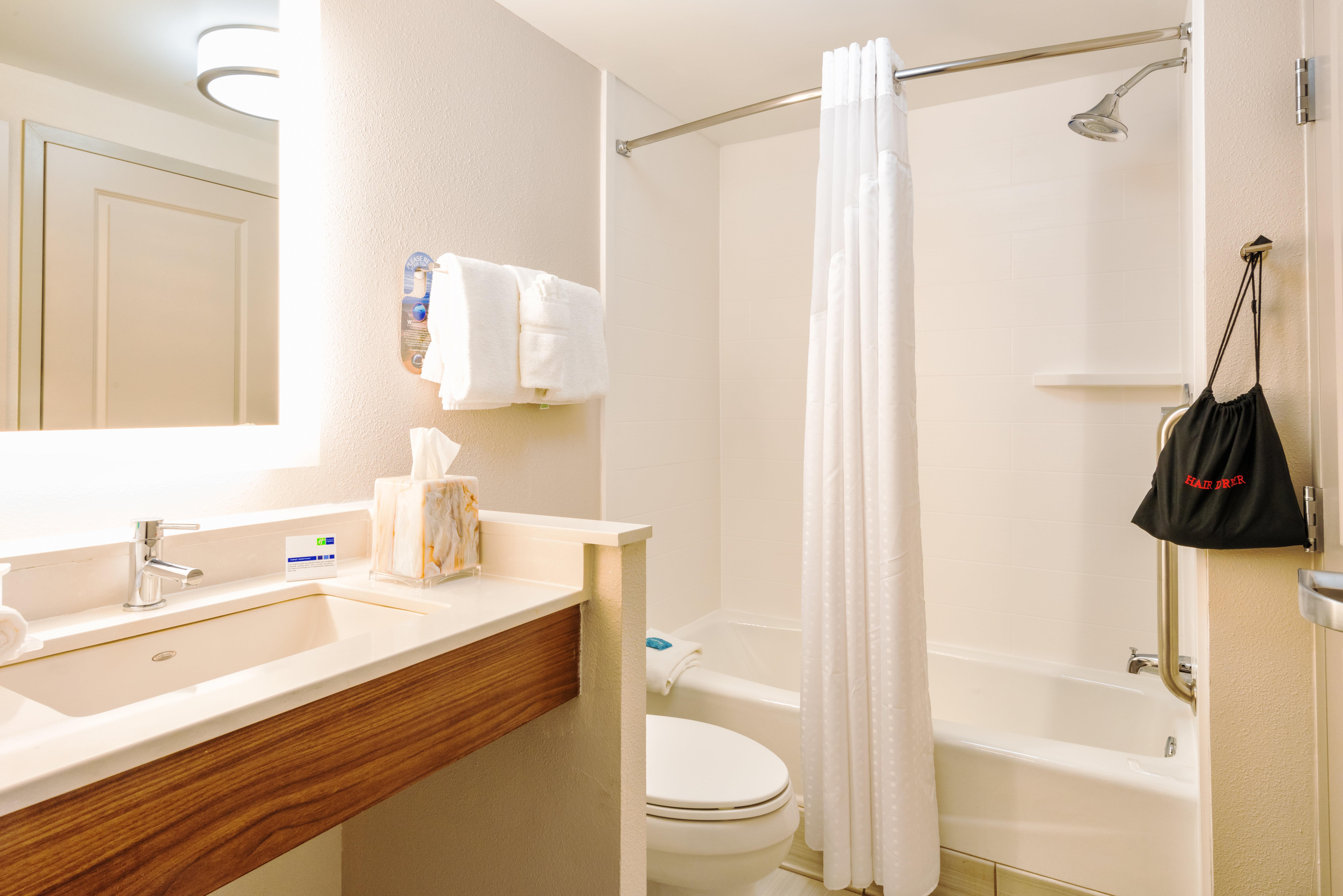 Holiday Inn Express Charleston Us Highway 17 & I-526 By Ihg Bagian luar foto
