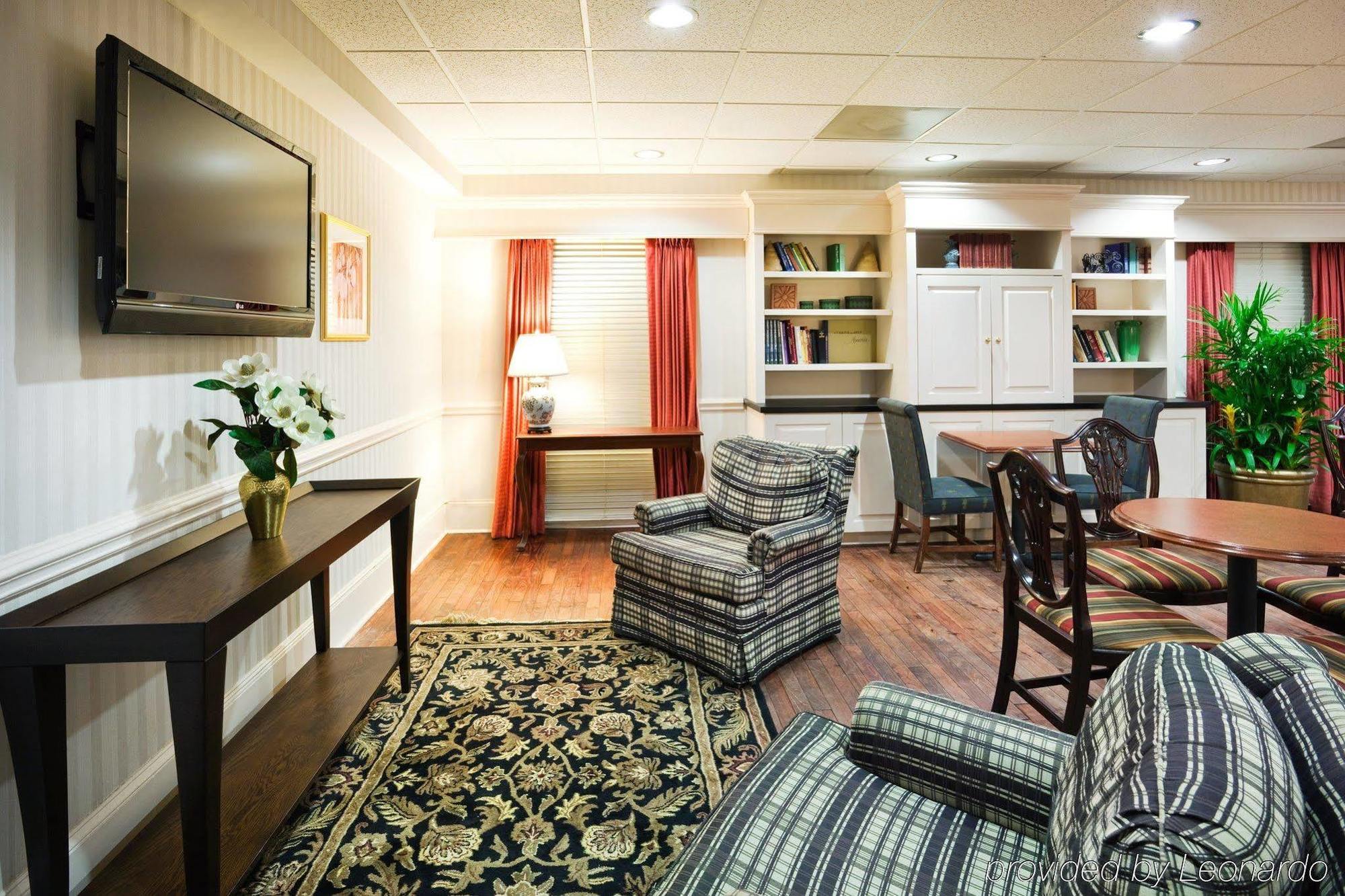 Holiday Inn Express Charleston Us Highway 17 & I-526 By Ihg Bagian luar foto